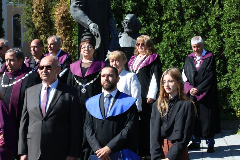 307745891_10166701927955584_2920332666768909393_n