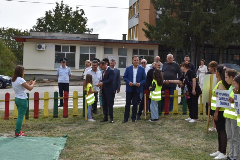 dsc_0003cb1fad8c2b3a4f49b85fc56601969ae9