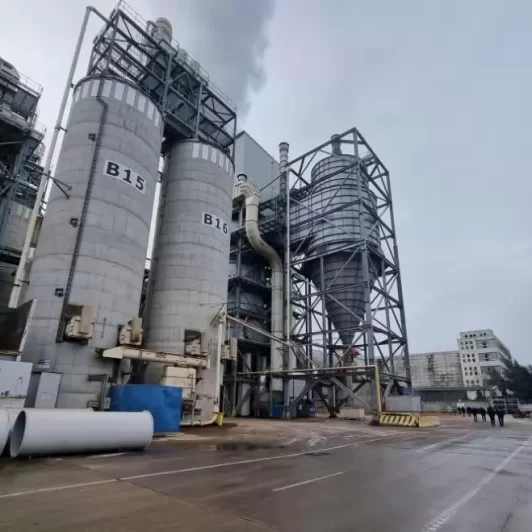 Kmetat-na-Veliko-Tarnovo-poiska-speshna-proverka-na–Kronoshpan–zaradi-signali-za-mirizmi_1772207378